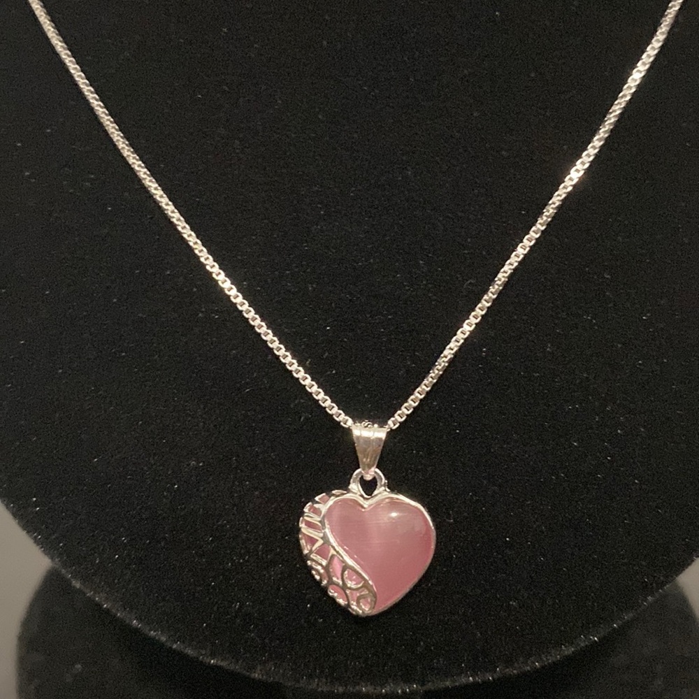 925 Sterling Silver Necklace with Pink Fiber Optic Heart Pendant NWOT